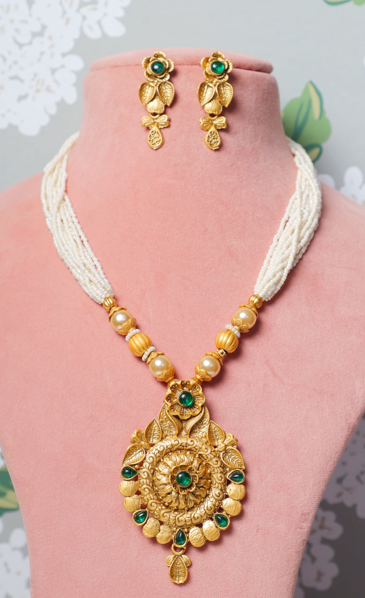 Green Nainika Brass Temple Jewellery Set