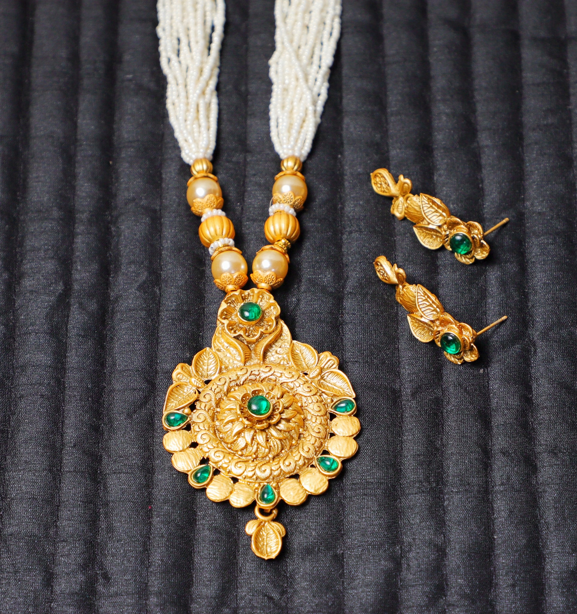 Green Nainika Brass Temple Jewellery Set